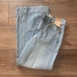 Women’s Light Blue Jeans